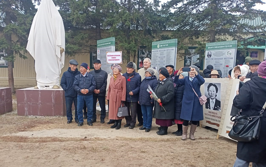 Памятник Ленину 1.jpg