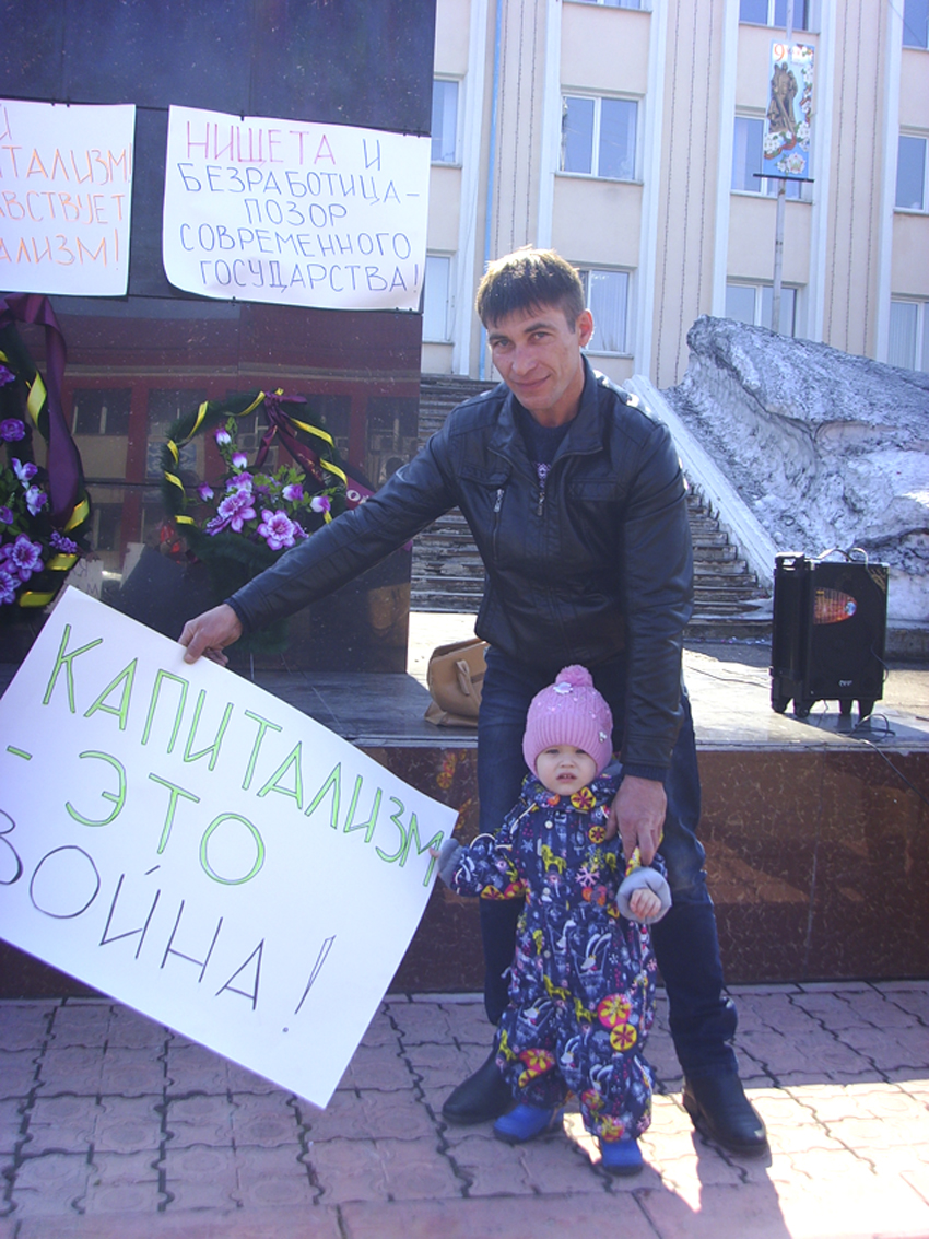 Эдуард Васильченко с дочкой Любашей.jpg